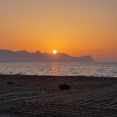 Doride Appartamento Sulla Spiaggia Balestrate Extérieur photo